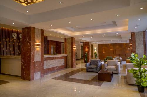 Nine Pyramids View Hotel
