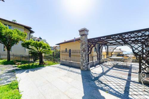 Altido Royal Villa With Orange Tree Garden And Seaview