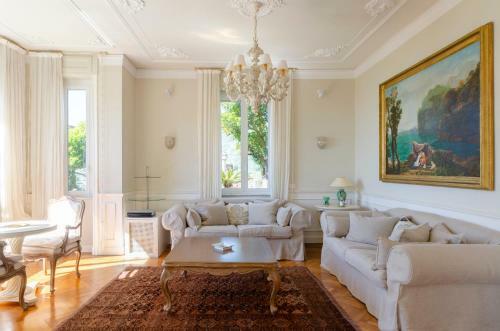 Altido Royal Villa With Orange Tree Garden And Seaview
