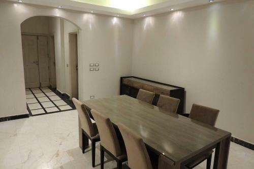 Villa Sultan Luxurious Townhouse Near Auc