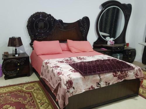 Pyramids View 3 Bedrooms Apartment