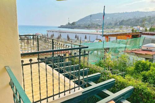 Apartamento [suite Dans L'eau] ????? Direttamente Sul Mare