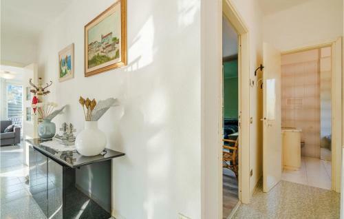 Stunning Apartment In Sanremo With 2 Bedrooms