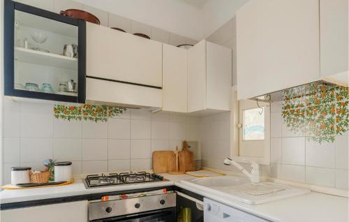 Stunning Apartment In Sanremo With 2 Bedrooms