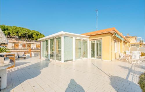 Stunning Apartment In Sanremo With 2 Bedrooms