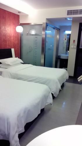 Fairyland Hotel Dongfeng Plaza