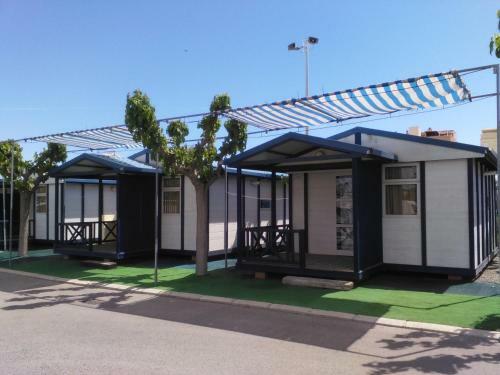Camping Y Bungalows Monmar