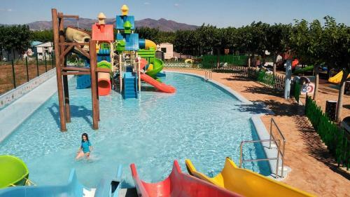 Camping Y Bungalows Monmar