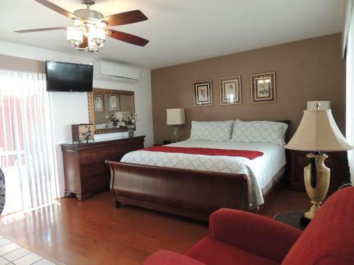 Bed & Breakfast Casa Larrea Inn