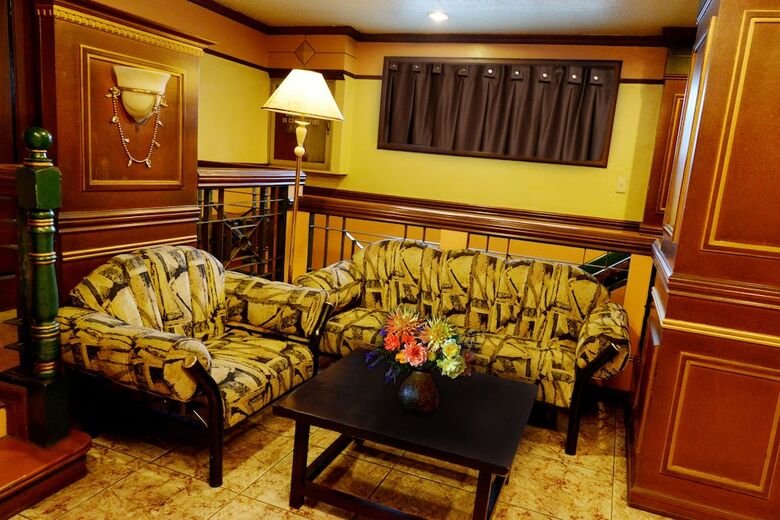 Paladin Hotel