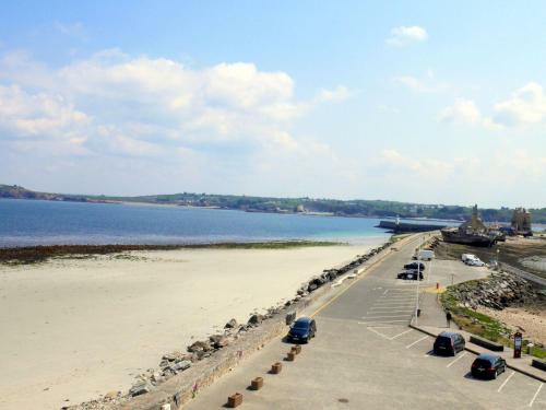 Apartamento Holiday Flat Camaret-sur-mer - Bre06111e-p