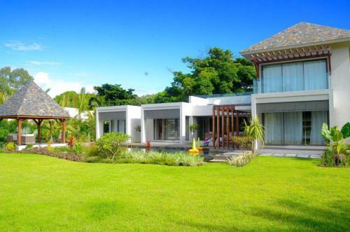Luxury Family Villa 2601 Beau Champ