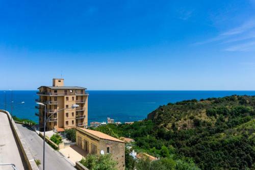 Il Castello Holiday Home