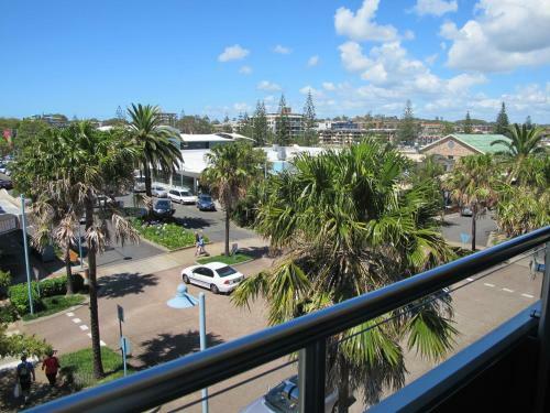 Mid Pacific Motel
