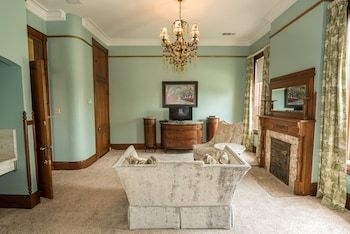Bed & Breakfast Mosheim Mansion