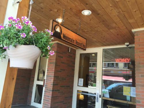 Hotel Mountain Hound Inn