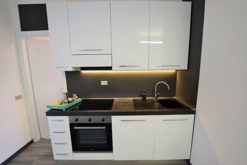 Apartamento Grande Terrazzo E Parcheggio Privato, 350 M Dalla Spiaggia