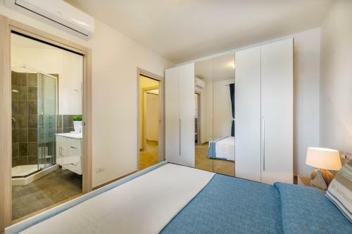 Caneis Apartments