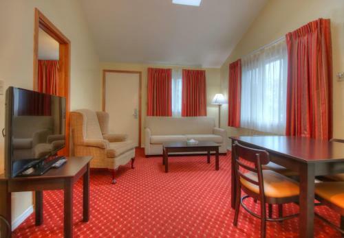 Motel Colonial Village Resort