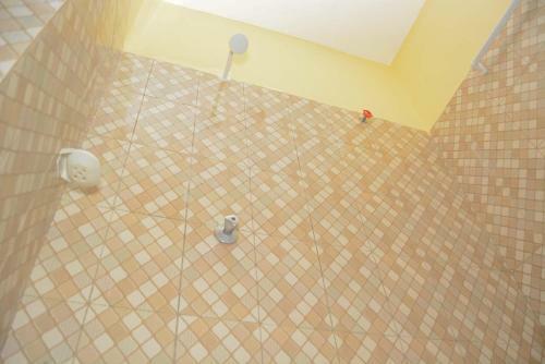 Hostal Kilifi Studio Apartment With Wifi, Entertainment & A Self Contained Kitchen.