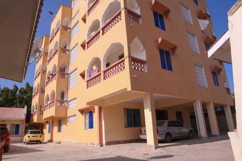 Hostal Kilifi Studio Apartment With Wifi, Entertainment & A Self Contained Kitchen.