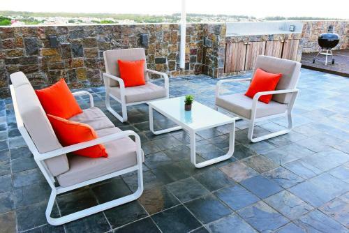 Spacious 3 Bedrooms Apartment