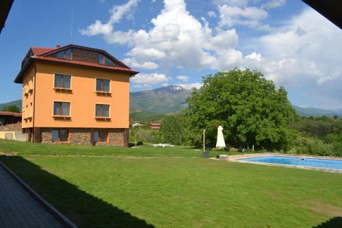 Hostal Villa Aya