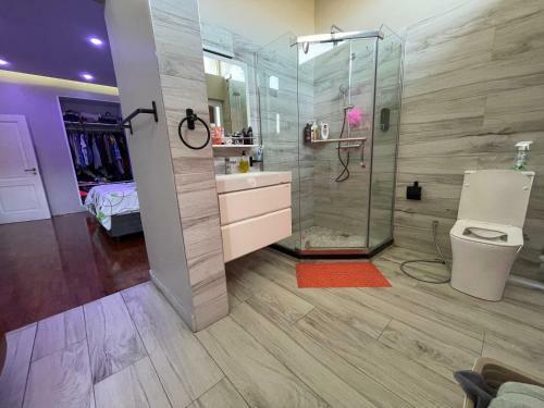 Rpm Holiday House
