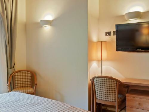 Gorgeous Holiday Home In Scanno With Garden