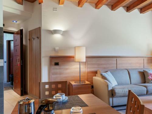 Valley-view Holiday Home In Scanno With Garden