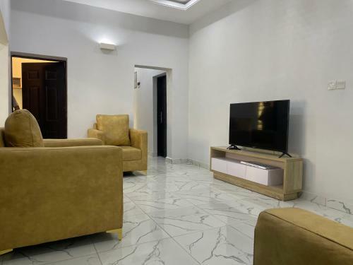 Sawa Sawa: Cozy, New 2-bedroom Apartment With Wifi