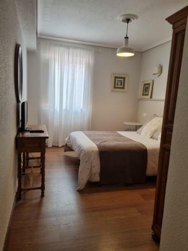 Hostal Hoster�a El Cruce
