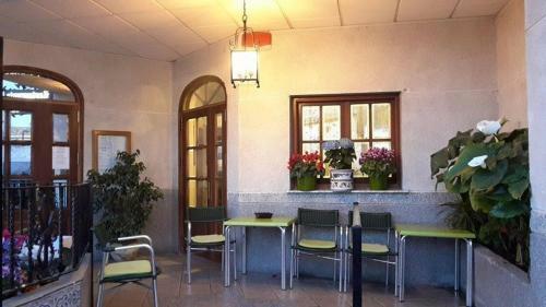 Hotel Condes De Bu�ol