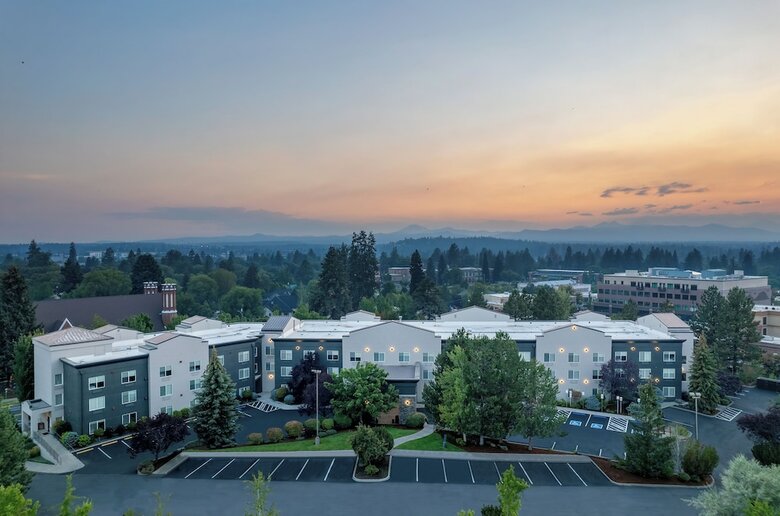 Hotel Doubletree By Hilton Bend