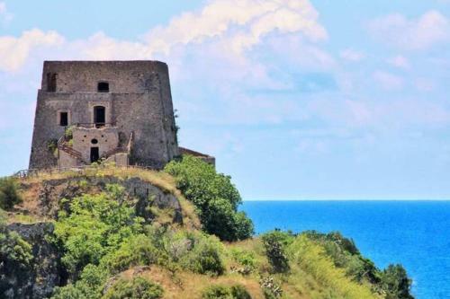 Apartamento Riviera Dei Cedri Dimora Colibr� A 100 M Dal Mare