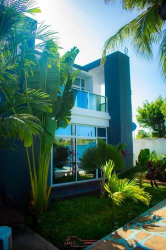 Villa Glass House