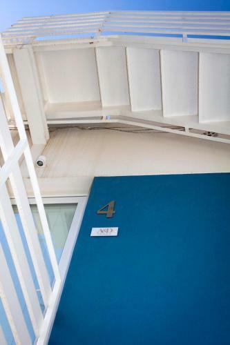 Aed Suite 4