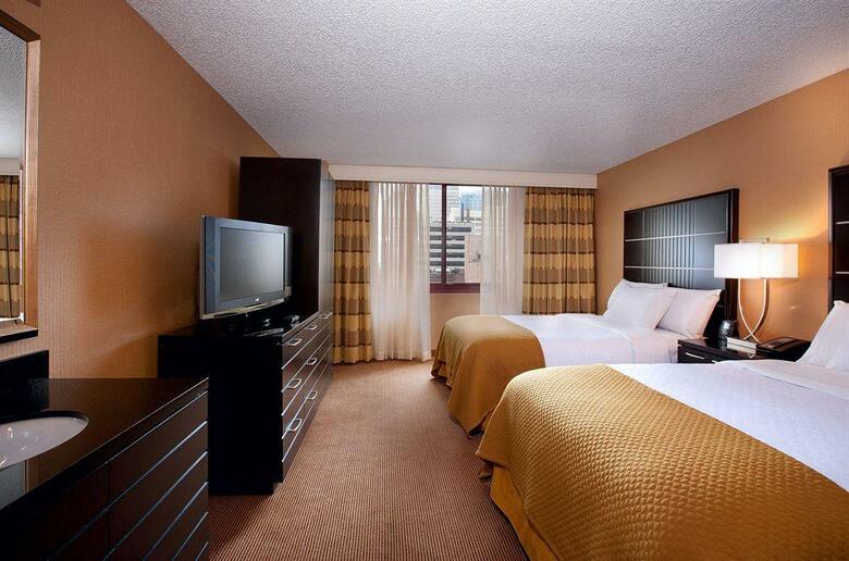 Hotel Embassy Suites Downtown