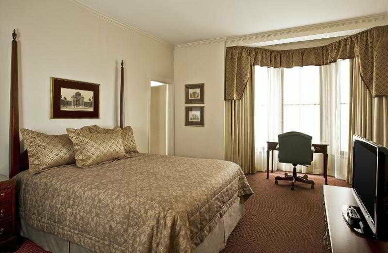 The Tremont Chicago Hotel At Magnificent Mile