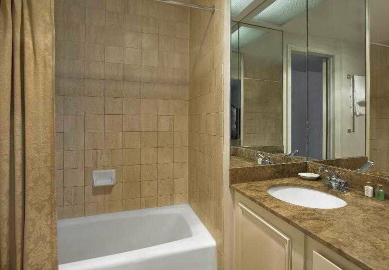 The Tremont Chicago Hotel At Magnificent Mile