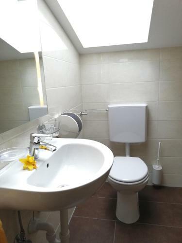 Hostal G�stehaus Midi