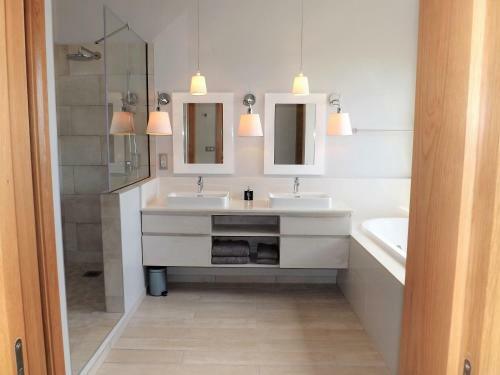 Apartamento E2 Moderne Et Cosy, Vue Sur Mer, Piscine En Rooftop