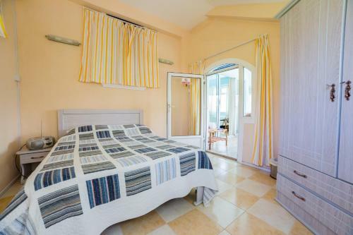 Hostal Villa Bella