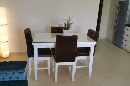 One-bedroom Apartment S2 In Vip Zone Sunny Lakes
