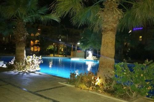 One-bedroom Apartment S2 In Vip Zone Sunny Lakes