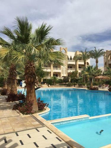 One-bedroom Apartment S2 In Vip Zone Sunny Lakes