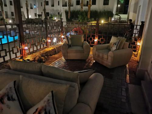 Chic Apartment 1