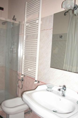 Apartments In Asciano/toskana 24096