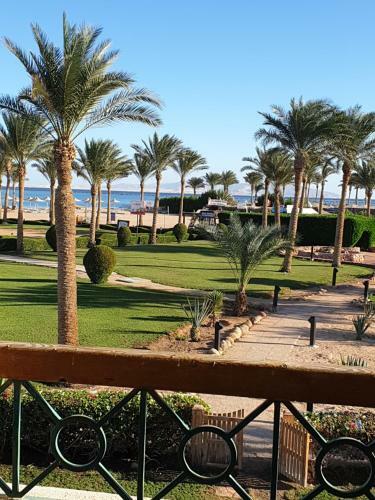 Beach Front Villa In Napqe
