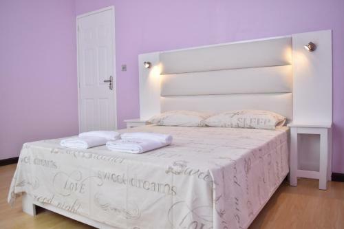 Brighthelm Villas